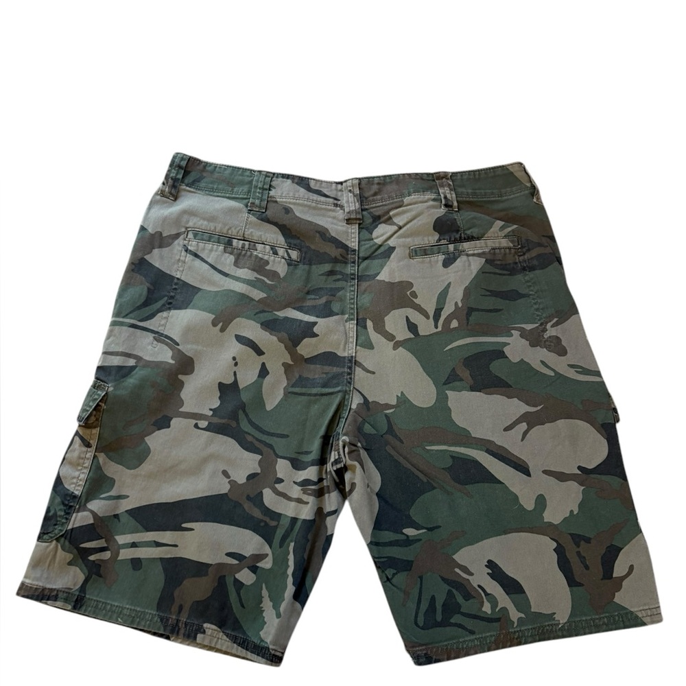 Wrangler Camouflage Cargo Shorts Size 38 - Picture 4 of 4